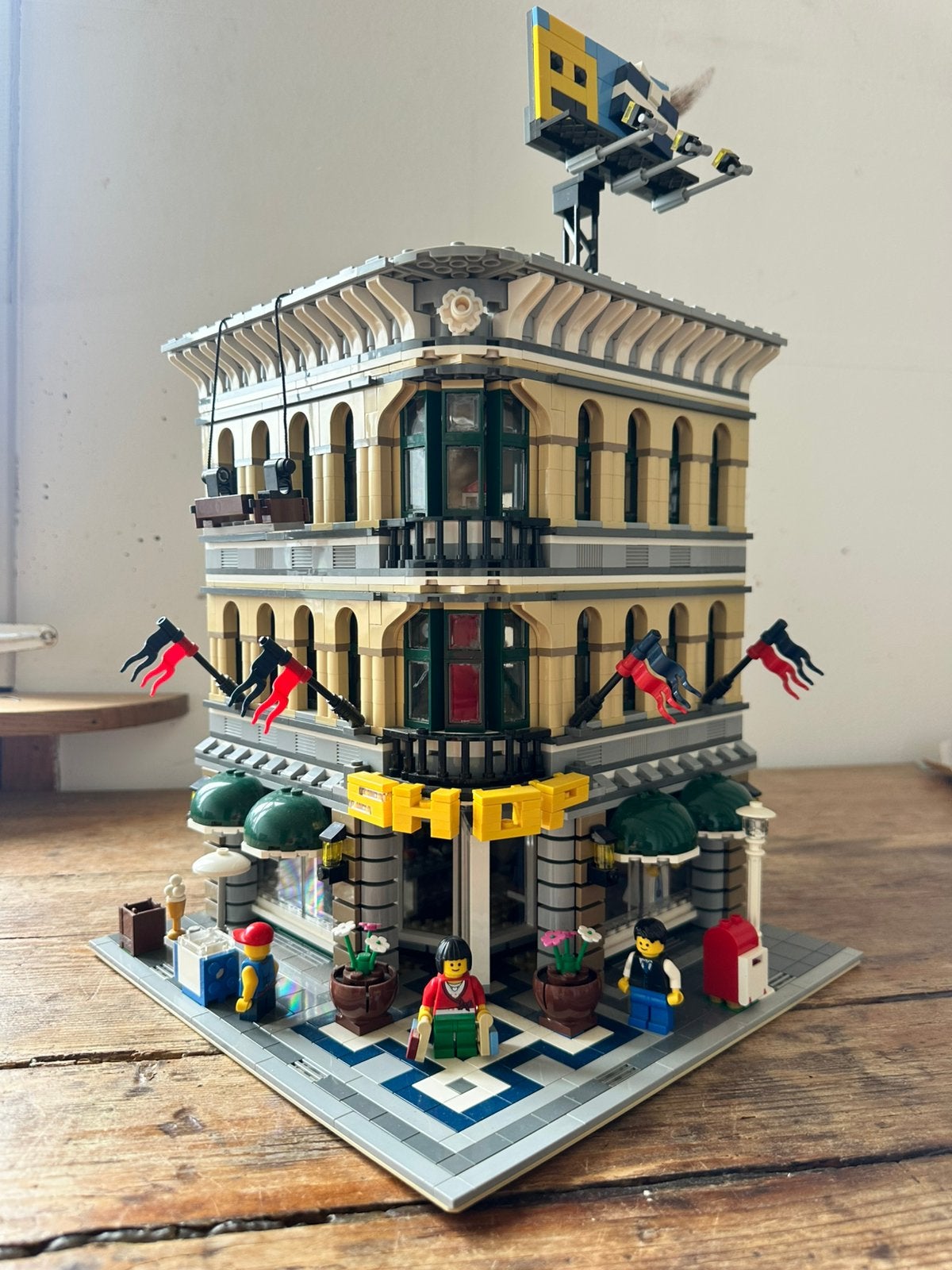 Lego Grand Emporium, Overige thema's, Lego, Ophalen of Verzenden, Zo goed als nieuw