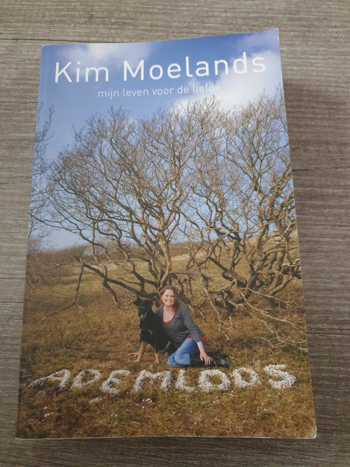 Ademloos - Kim Moelands (Mijn leven voor de liefde), Ophalen of Verzenden, Gelezen, Kim Moelands, Nederland