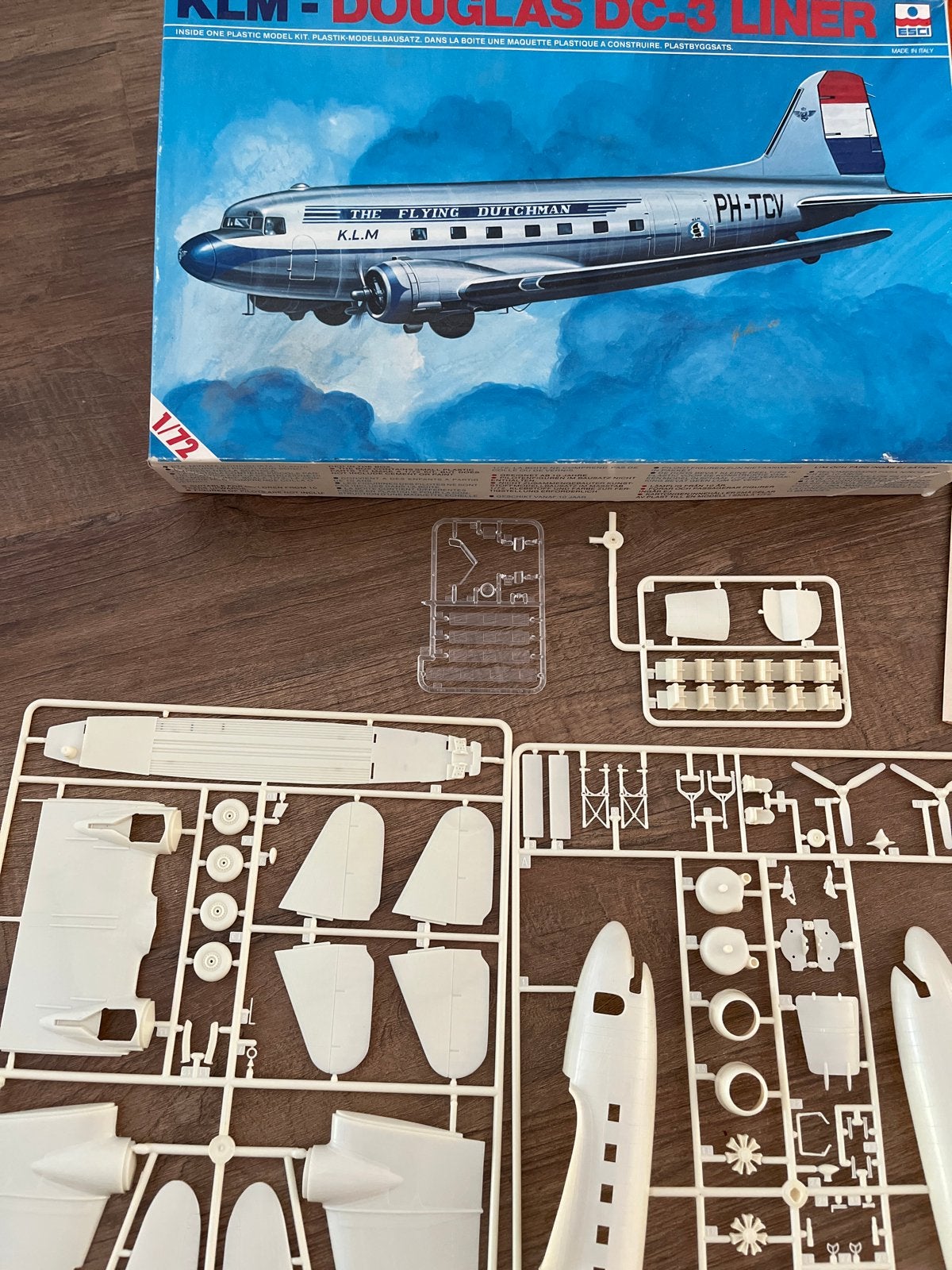 KLM Douglas DC-3 Liner modelbouwkit 1:72 ESCI, Overige merken, 1:72 tot 1:144, Ophalen of Verzenden, Zo goed als nieuw