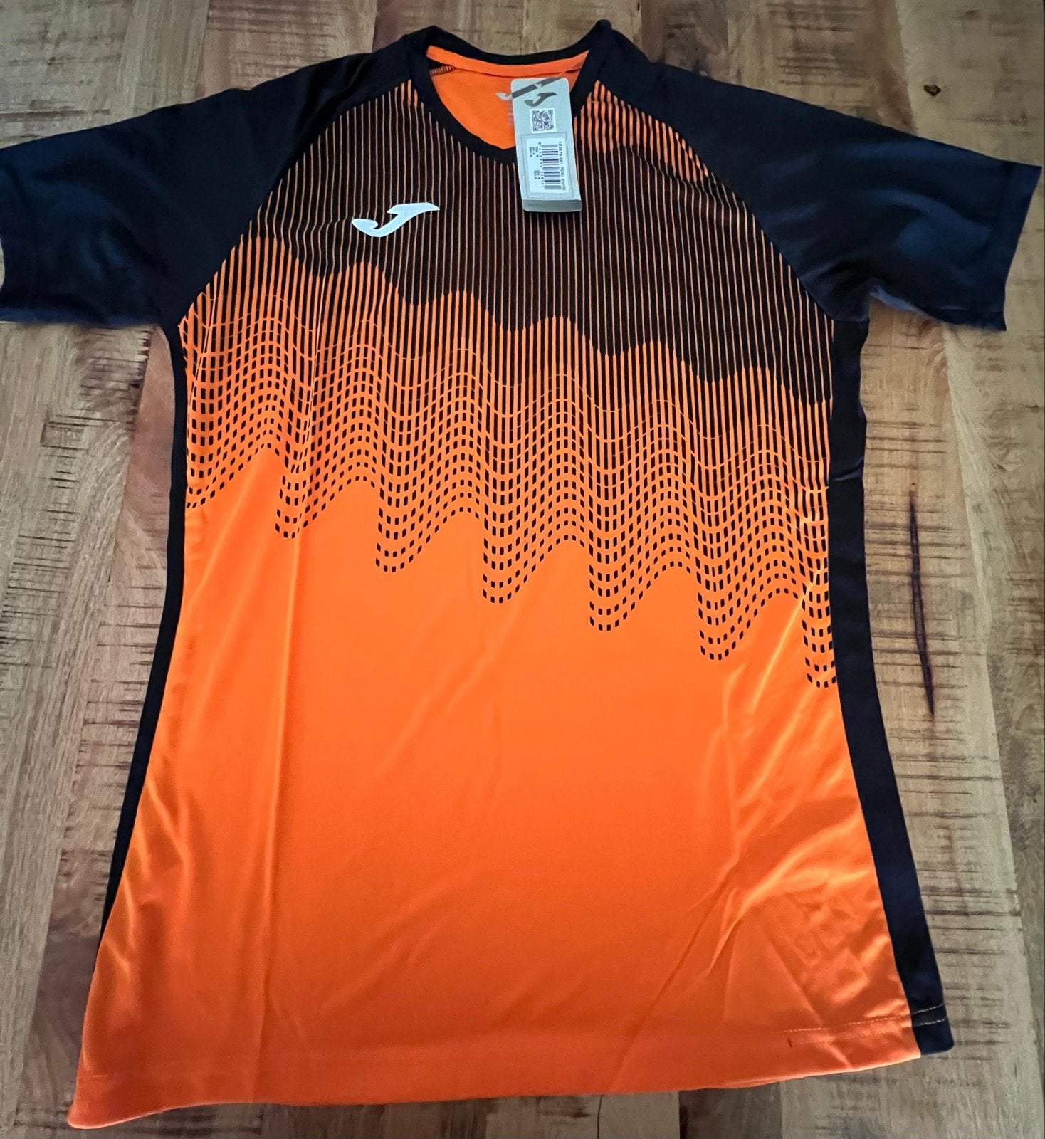 Joma T-shirt Zwart/Oranje - Nieuw met label, Kleding | Heren, Ophalen of Verzenden, Nieuw, Overige maten, Meerkleurig