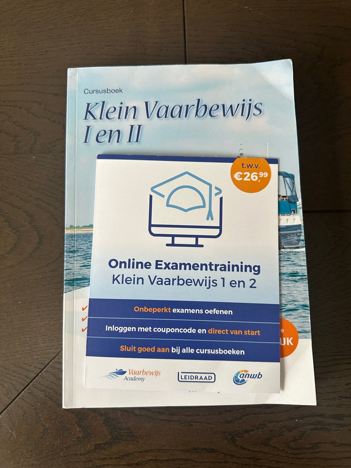 Cursusboek Klein Vaarbewijs I en II + Online Examentraining, Ophalen of Verzenden, Zo goed als nieuw, Overige niveaus
