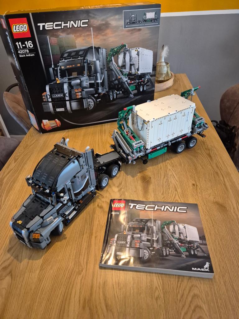 LEGO Technic 42078 Mack Anthem Vrachtwagen, Kinderen en Baby's, Speelgoed | Duplo en Lego, Ophalen of Verzenden, Zo goed als nieuw