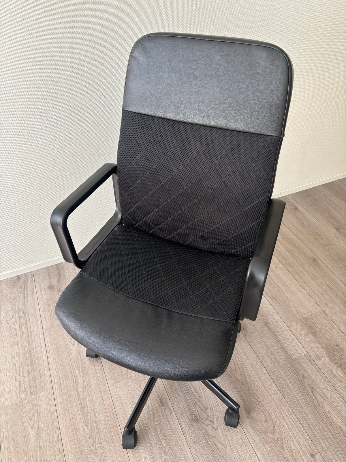 Ikea Office Chair, Huis en Inrichting, Ophalen, Gebruikt, Zwart, Bureaustoel