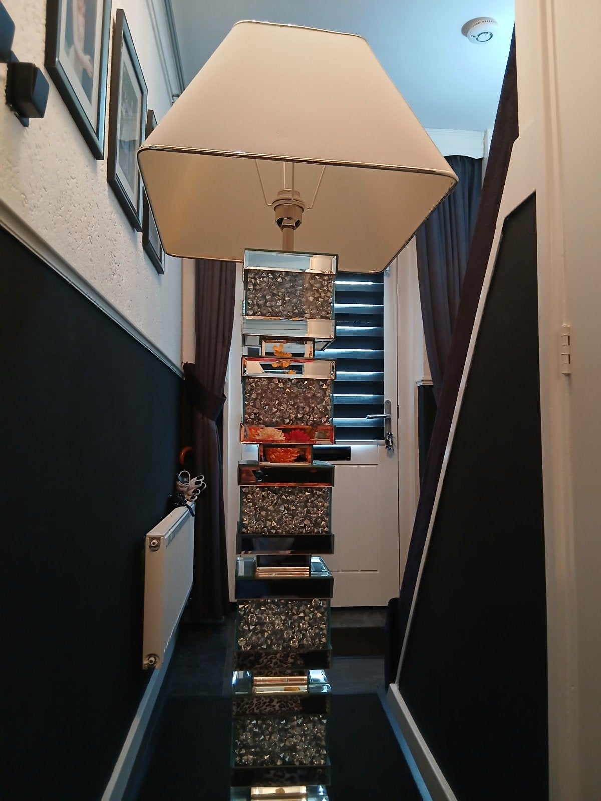 Zo goed als nieuwe staande lamp met spiegel en kristal, Ophalen of Verzenden, Zo goed als nieuw, Glas, Modern, Glamour