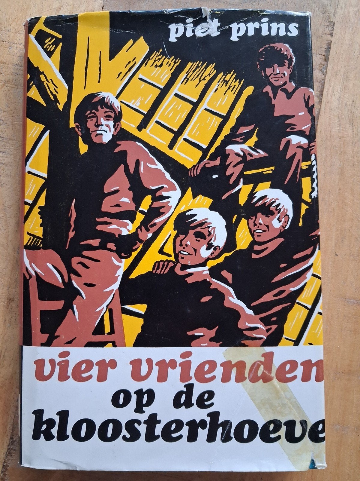 Piet Prins  - Vier Vrienden op de Kloosterhoeve, Boeken, Ophalen of Verzenden, Piet Prins