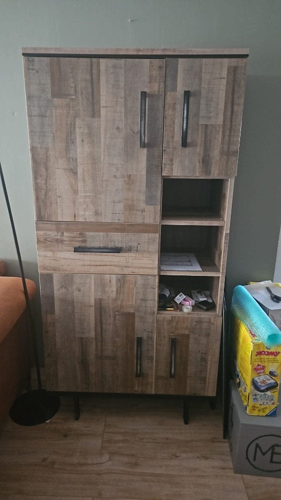 Wandkast, Huis en Inrichting, Kasten | Wandmeubels, Ophalen, Met deur(en), Zo goed als nieuw, Minder dan 150 cm