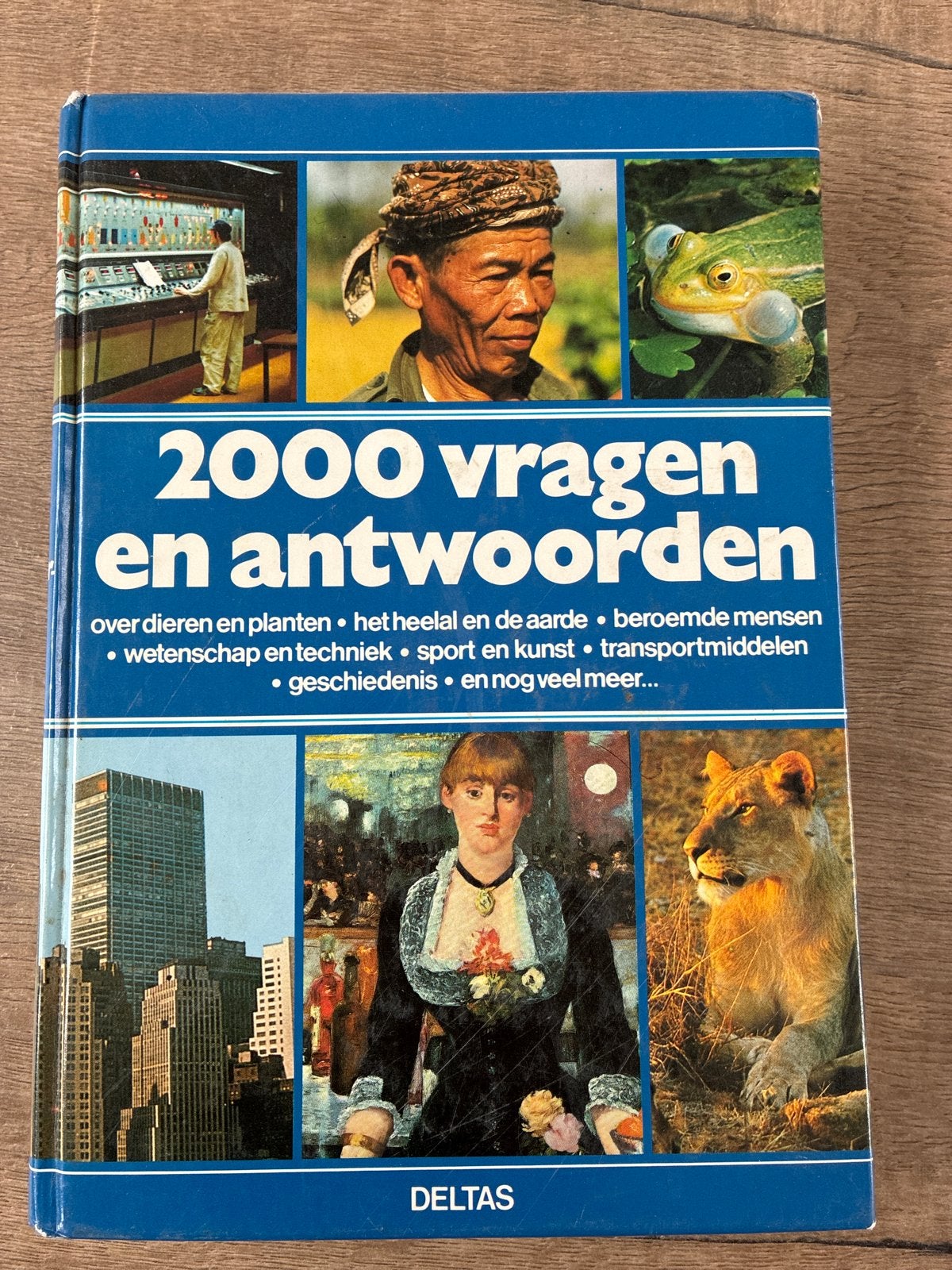 2000 vragen en antwoorden - Algemene kennis, Boeken, Ophalen of Verzenden, Gelezen, Algemeen, Los deel