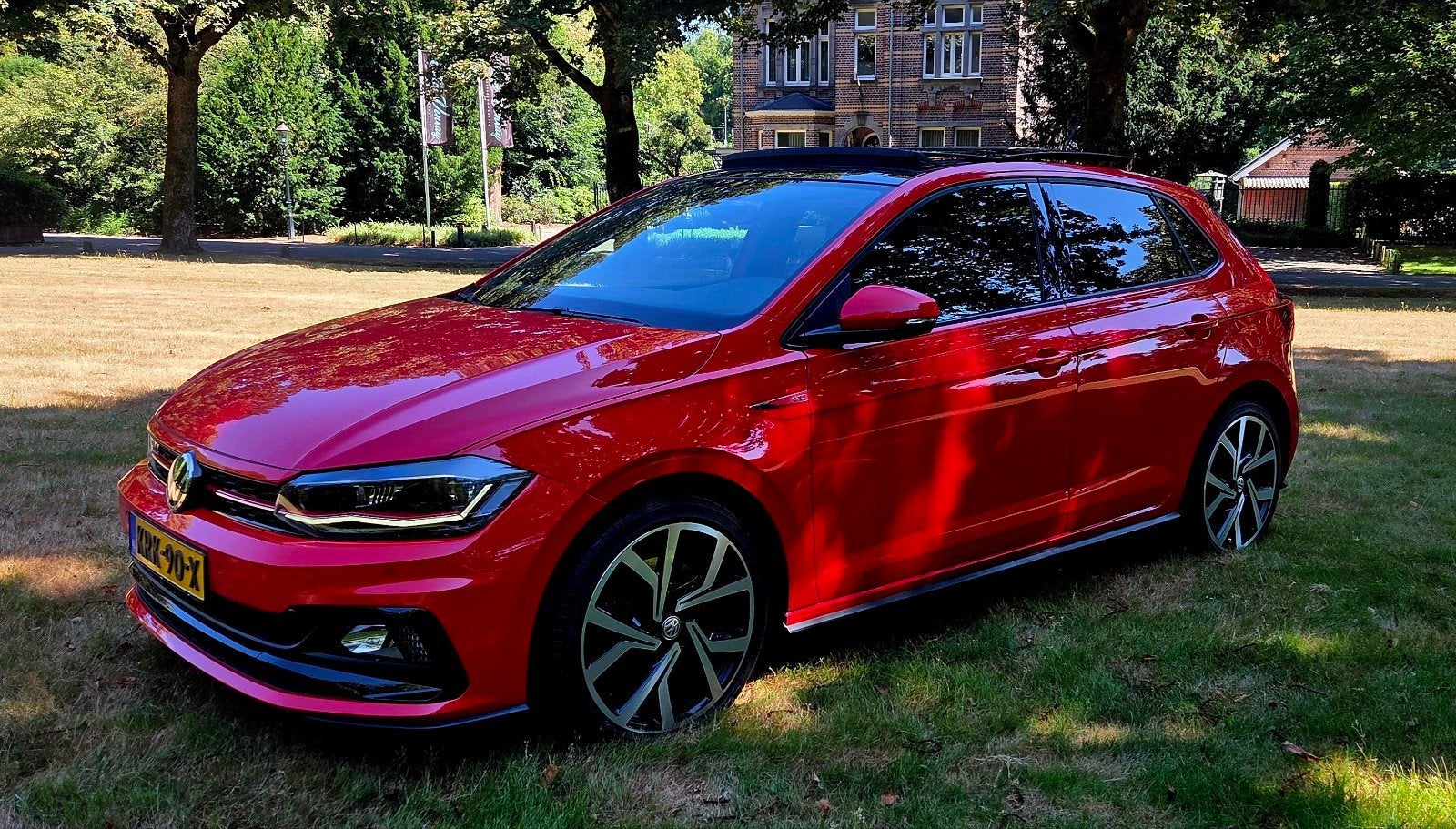 Volkswagen Polo 2.0 TSI  2020 Pano, Virtual cockpit, Beats, Auto's, Lichtsensor, Stof, 4 cilinders, 1984 cc