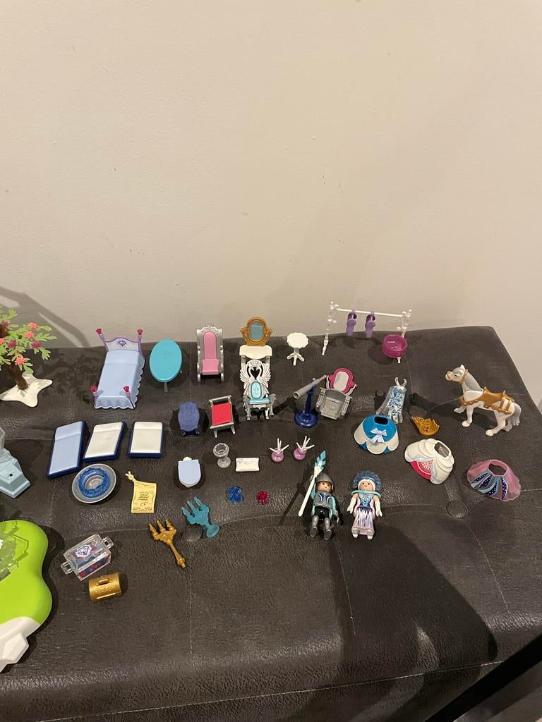 Playmobil Kasteel met Veel Accessoires en Figuren, Kinderen en Baby's, Speelgoed | Playmobil, Zo goed als nieuw, Ophalen of Verzenden