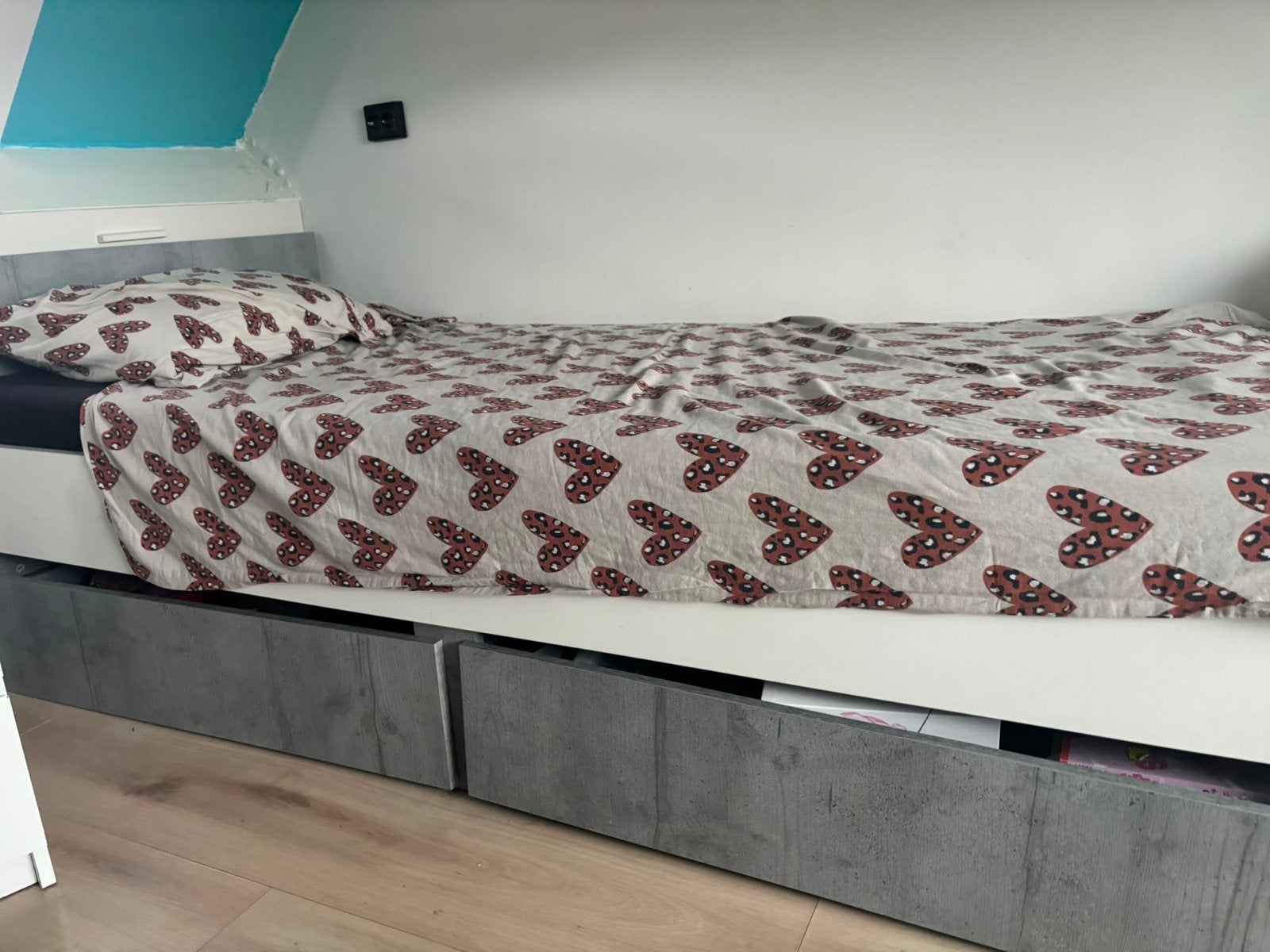 Eenpersoonsbed met opberglades - Grijs/Wit, Gebruikt, 90 cm, Eenpersoons, Ophalen of Verzenden