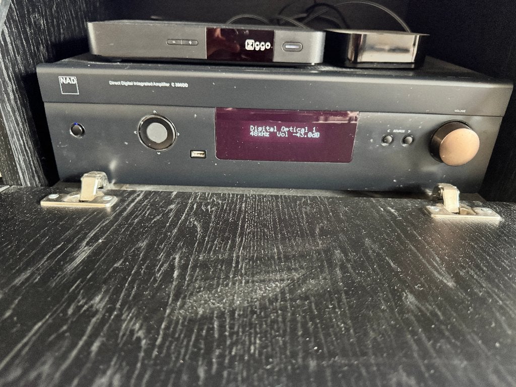 Te koop digitale versterker NAD C390DD, Zo goed als nieuw, 120 watt of meer, Stereo, Ophalen