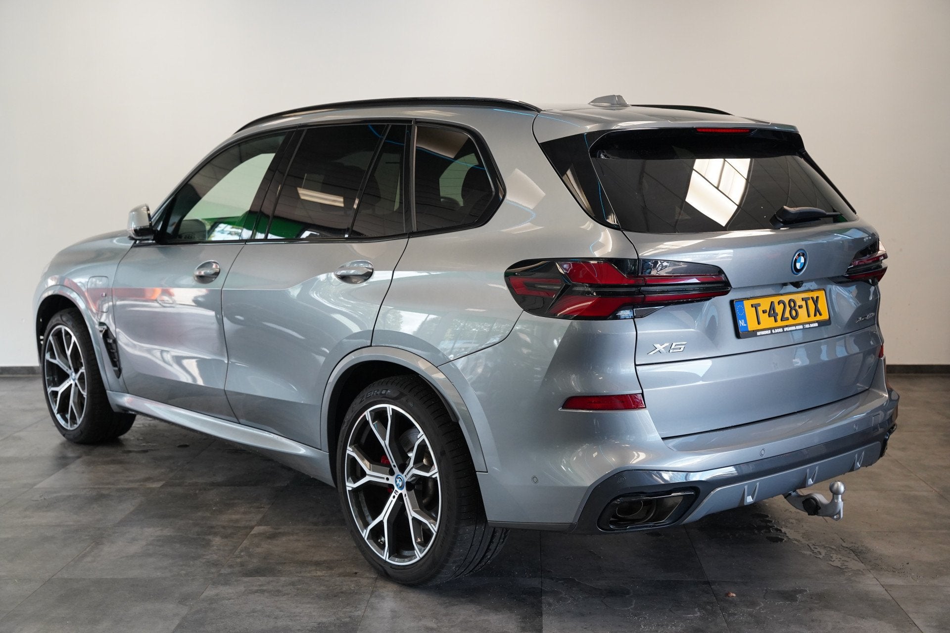 BMW X5 xDrive50e Launch Edition Panoramadak Leder M-Sport Pr, Auto's, Gebruikt, 2395 kg, 489 pk, Vierwielaandrijving