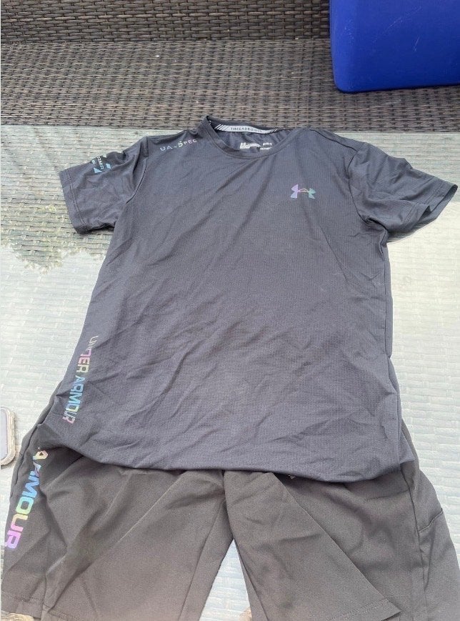 Under Armour sportset maat M, Fitness, Maat 48/50 (M), Zwart, Ophalen of Verzenden