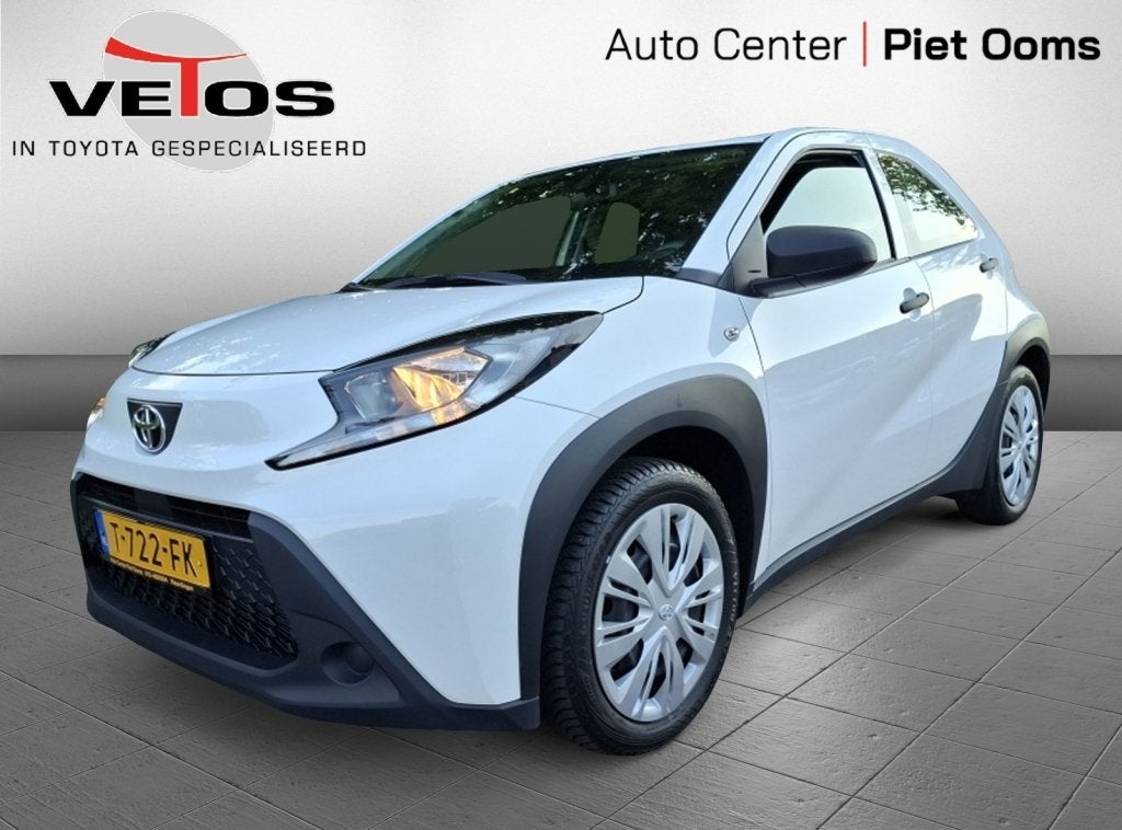 Toyota Aygo X 1.0 VVT-i MT (bj 2023), Auto's, 12 maanden, Gebruikt, 4 stoelen, Wit