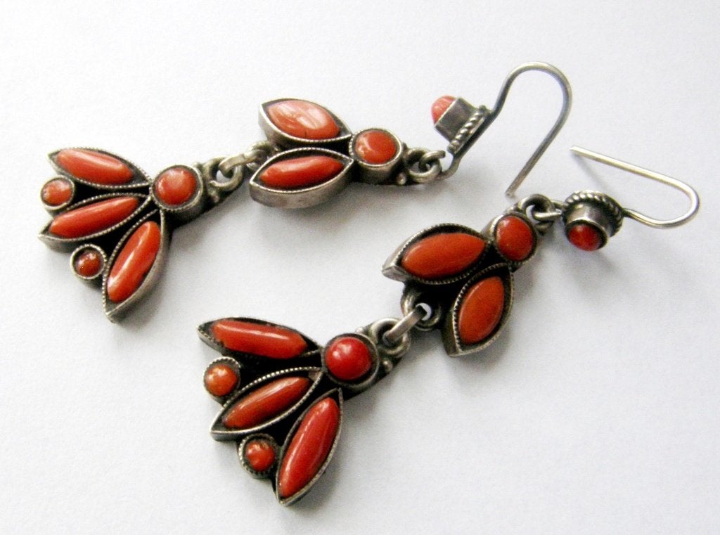 Antieke 925 zilveren oorbellen met antieke bloedkoralen, Sieraden, Tassen en Uiterlijk, Ophalen, Zilver, Oorbellen, Met edelsteen