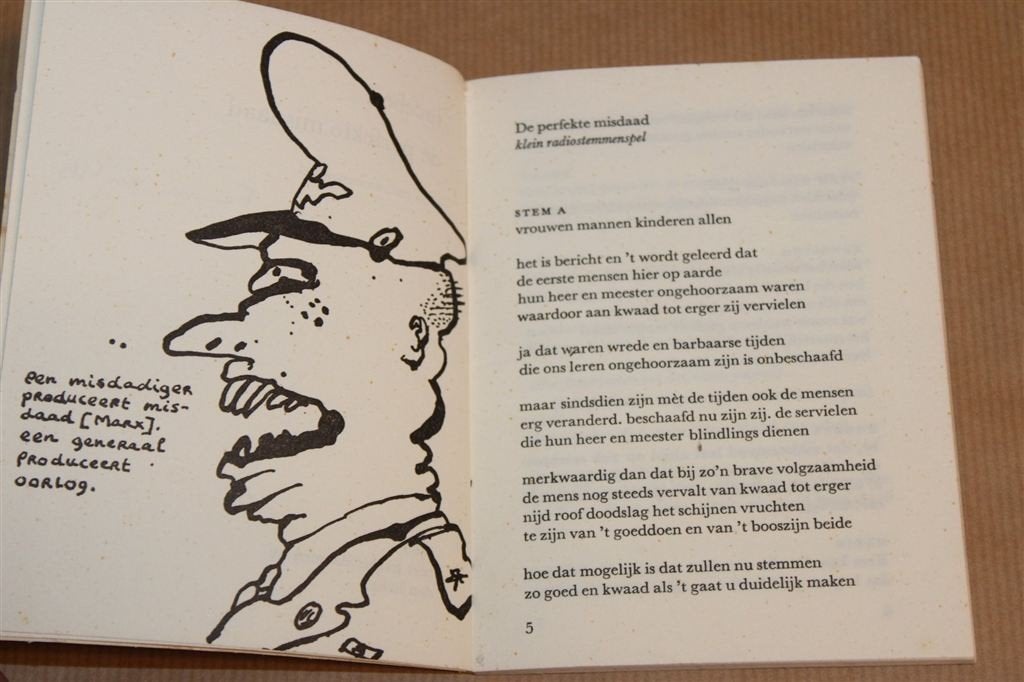 De Perfekte Misdaad — Lucebert [1968], Boeken, Ophalen of Verzenden, Gelezen