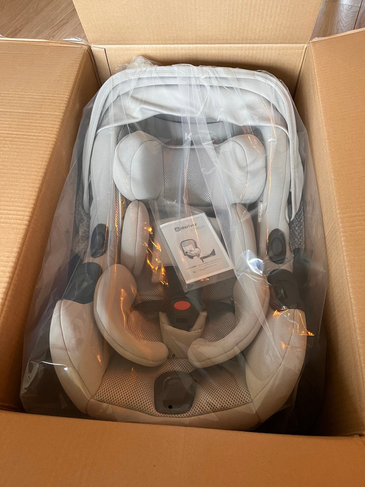Kidsriver autostoel CURVE i-Size (nieuw in doos), Autogordel, Nieuw, Zijbescherming, 0 t/m 13 kg