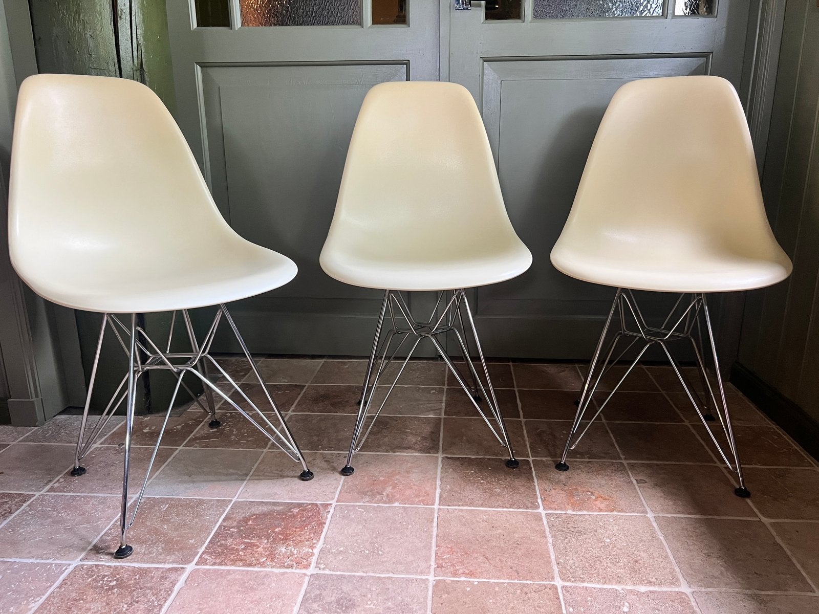 Eetkamerstoelen creme met eifel onderstel- Set van 3, Ophalen, Kunststof, Gebruikt, Drie