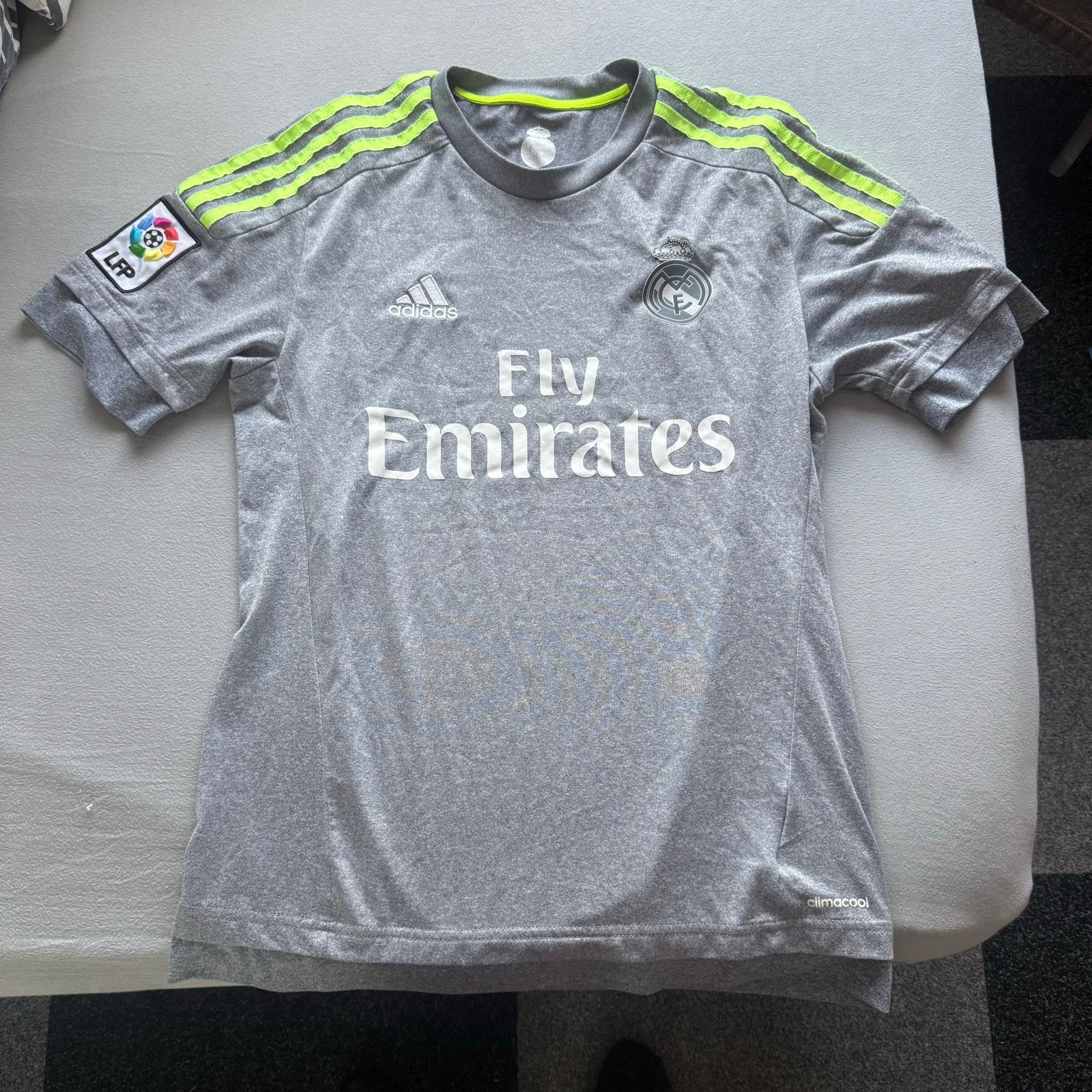 Diverse oude voetbalshirts - Real Madrid, Barcelona, Juventu, Maat S, Ophalen of Verzenden, Gebruikt, Shirt