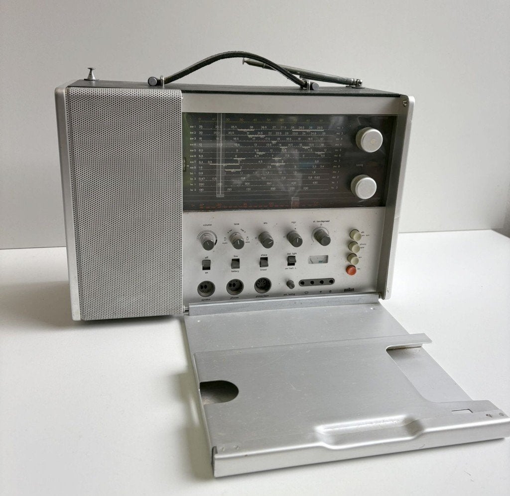 Braun T1000 CD Wereldontvanger - Dieter Rams Design, Gebruikt, Info@braun.com, Ophalen of Verzenden, Braun