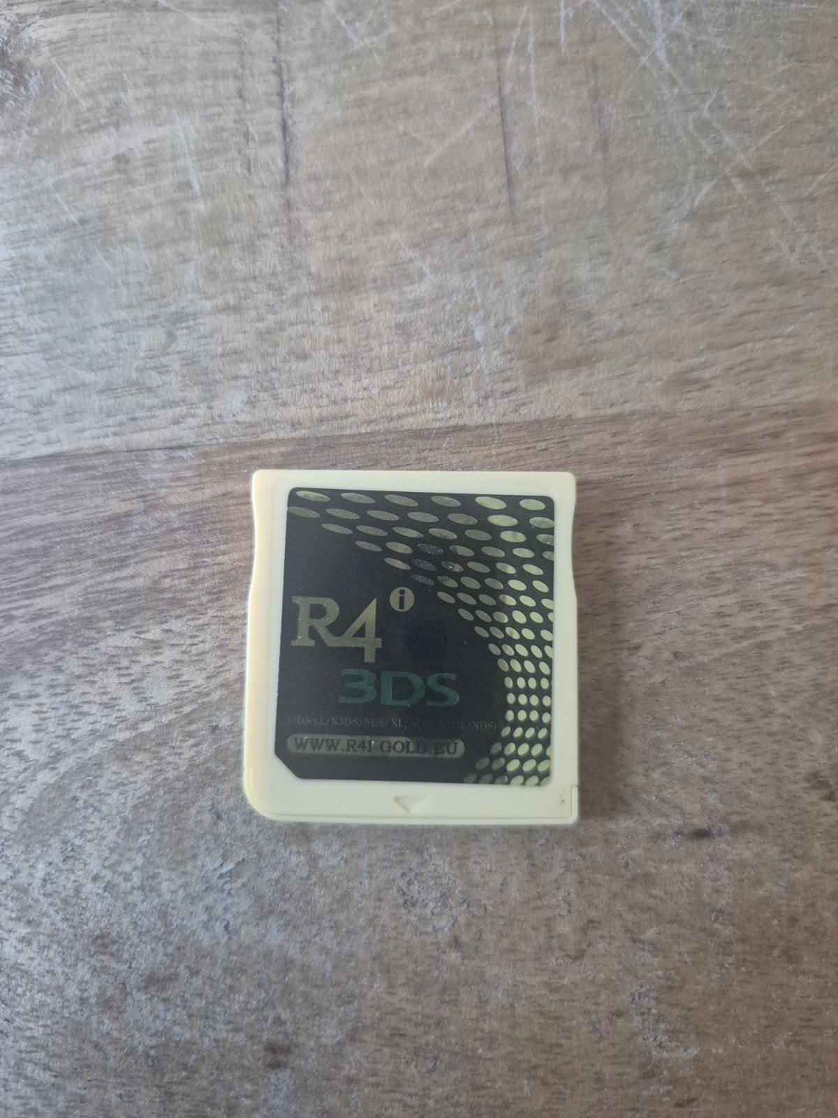 R4i 3DS kaart voor Nintendo DS/3DS (zonder hoesje), Spelcomputers en Games, Verzenden, Gebruikt, Overige kleuren, 3DS