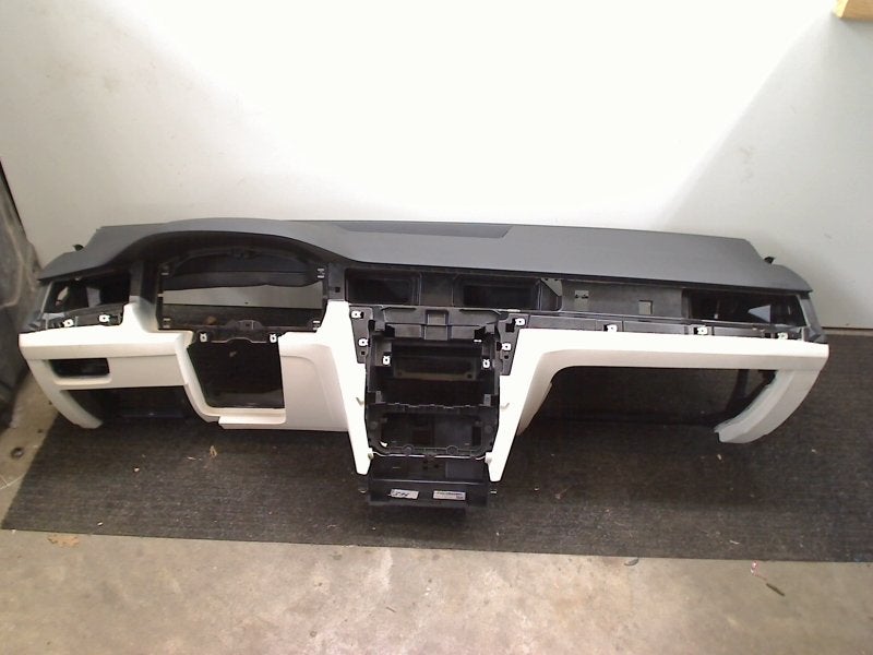 Dashboard Volkswagen Passat (3G2) 2016 3G1857003L, Auto-onderdelen, Gebruikt, Volkswagen, Volkswagen AG, Kundenbetreuung@volkswagen.de