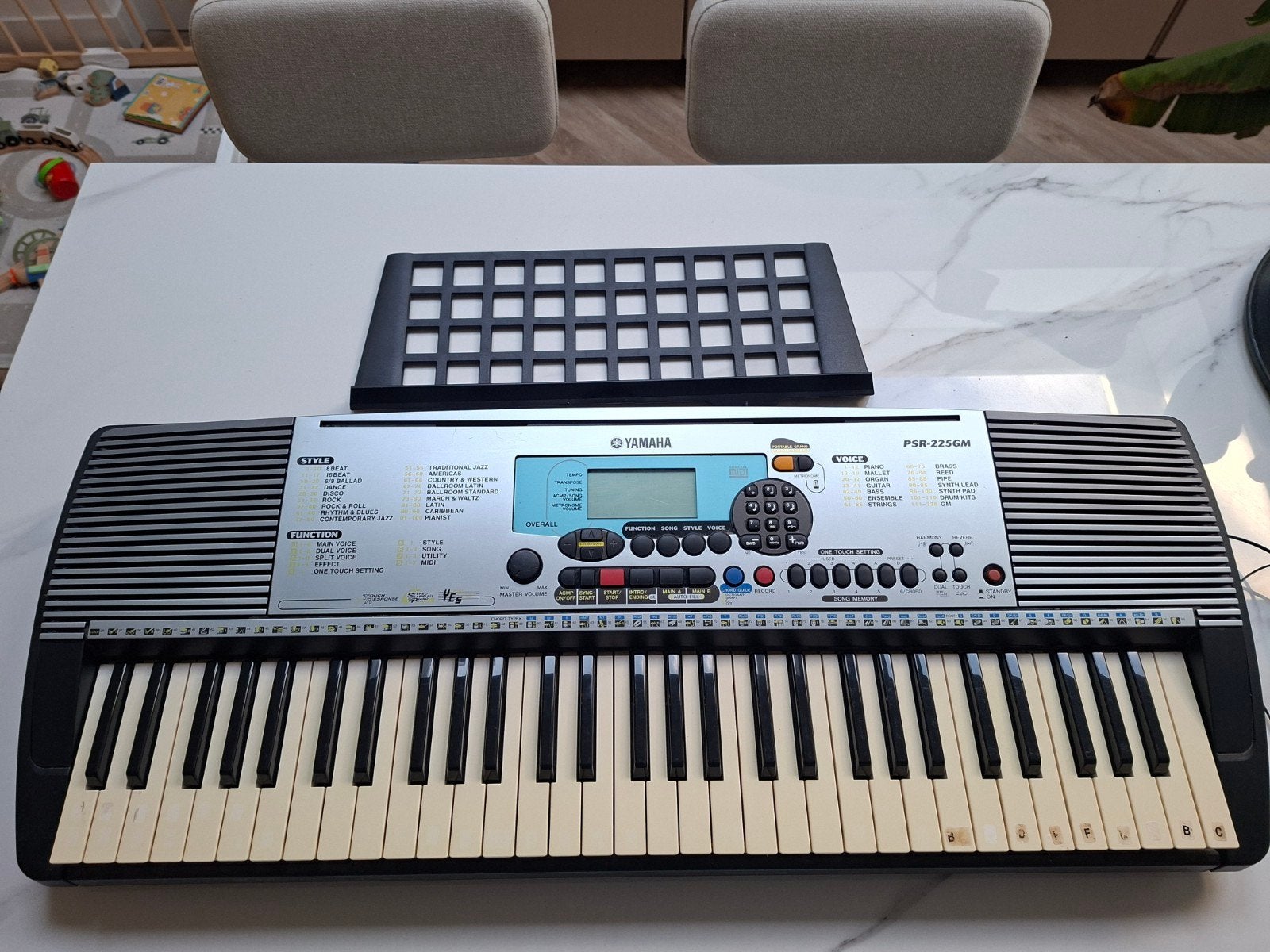 Yamaha PSR-225GM Keyboard, Muziek en Instrumenten, Keyboards, Ophalen, Yamaha, Met standaard, 61 toetsen