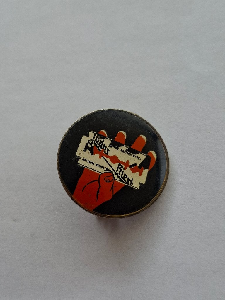 Broche speld judas priest british steel, Ophalen