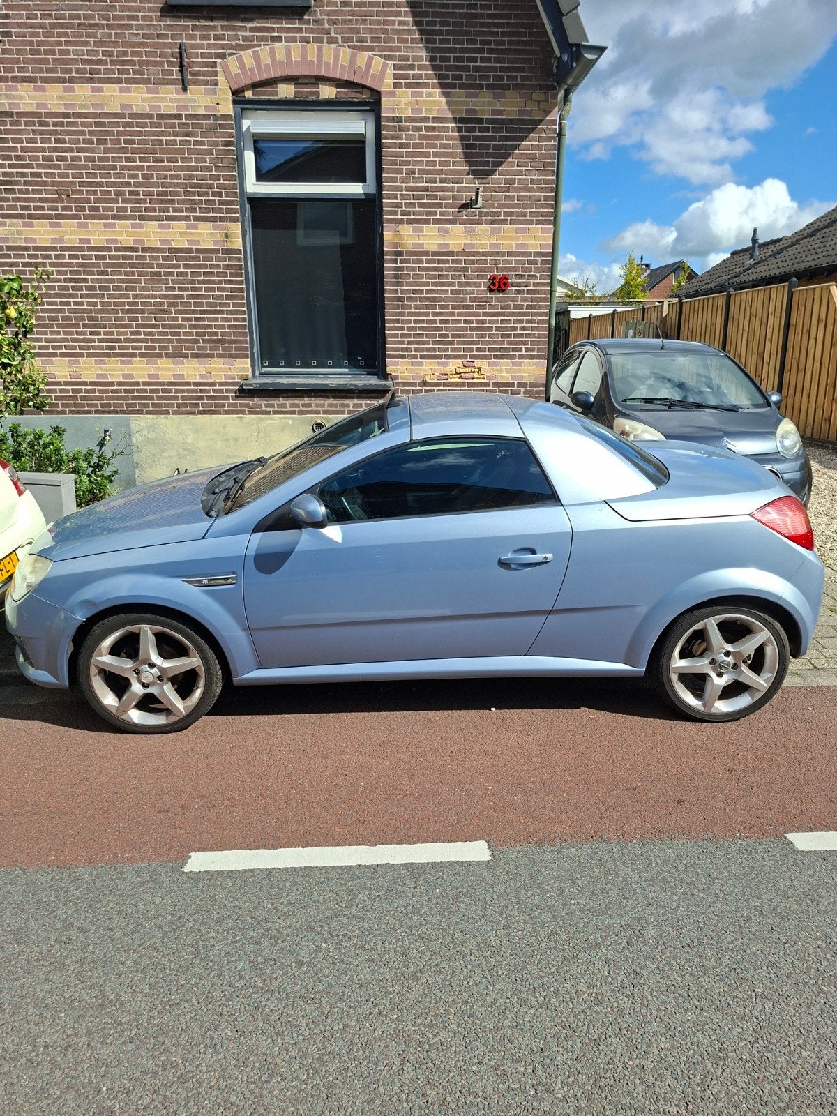 Opel Tigra 1.8 16V Twintop 2005 Blauw, Auto's, 125 pk, Zwart, 4 cilinders, Blauw