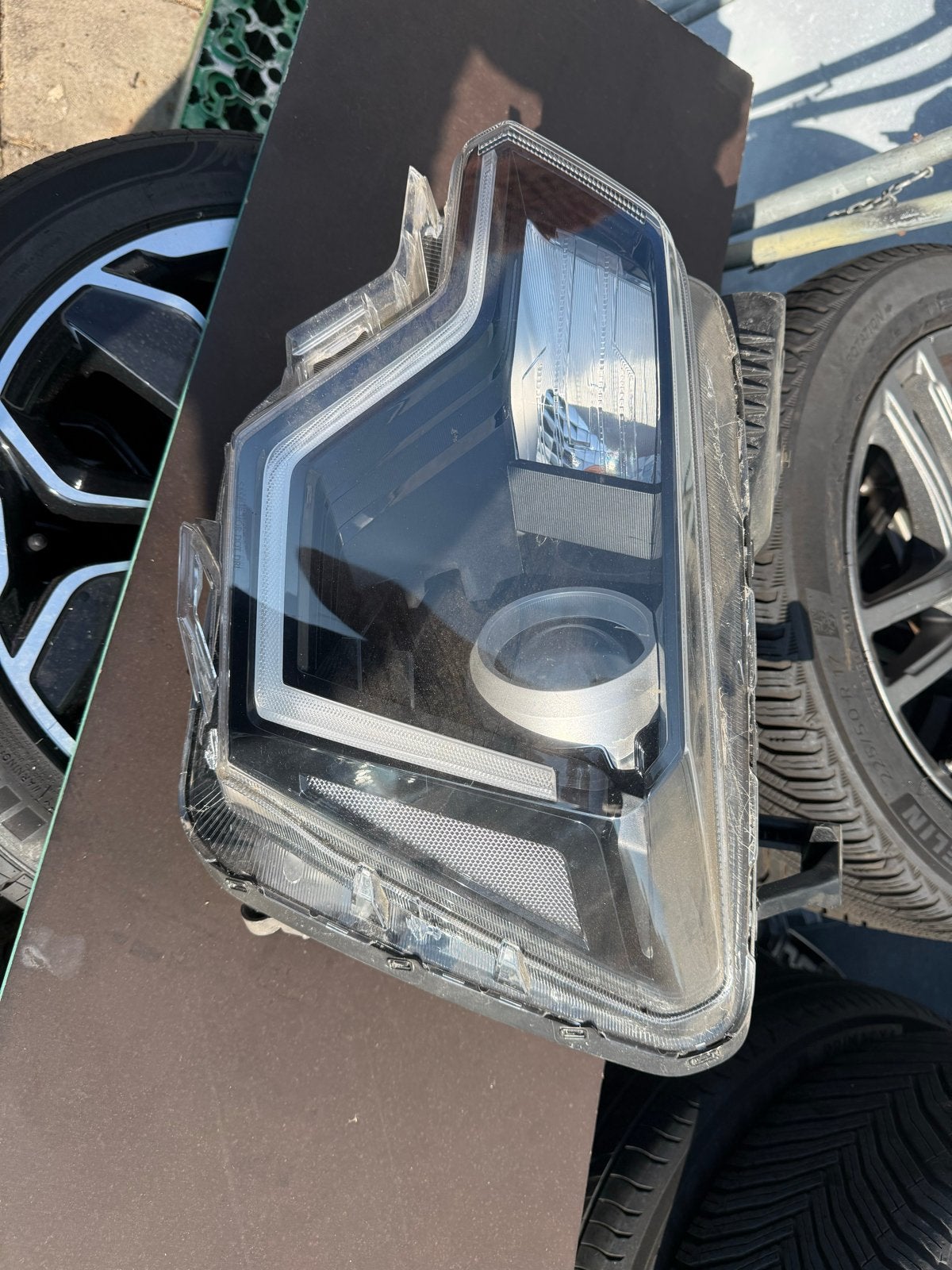 Kia Niro  Koplamp b.j. 2024 links en rechts koplamp, Ophalen, Rechts, Motorkap, Gebruikt
