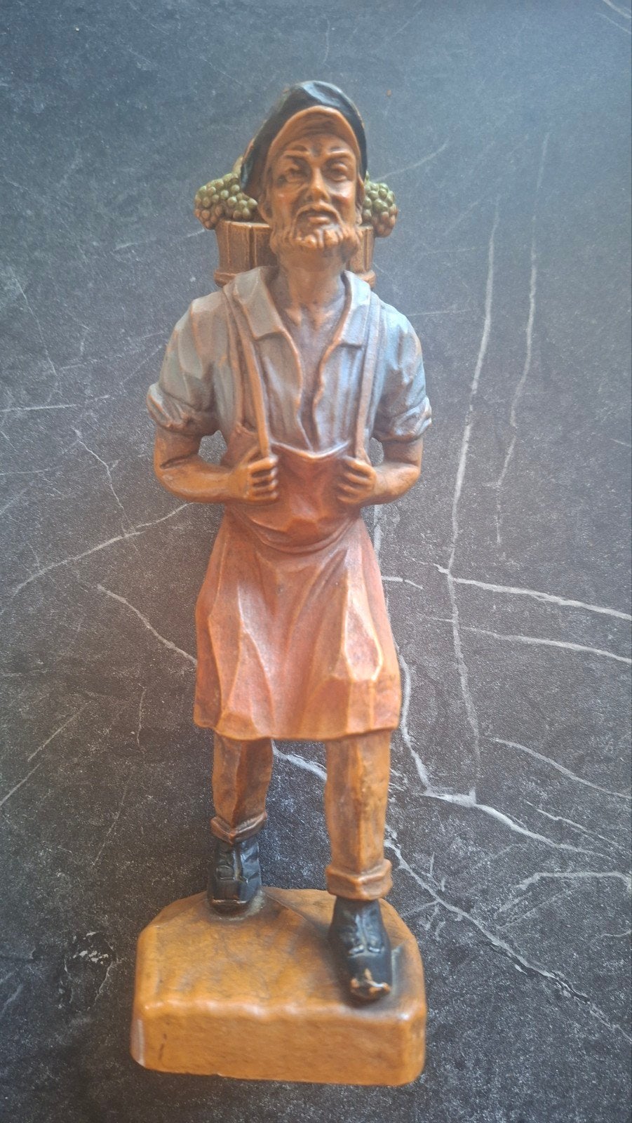 Vintage Houten Beeldje Wijnboer met Druiven, Ophalen of Verzenden, Gebruikt, Mens