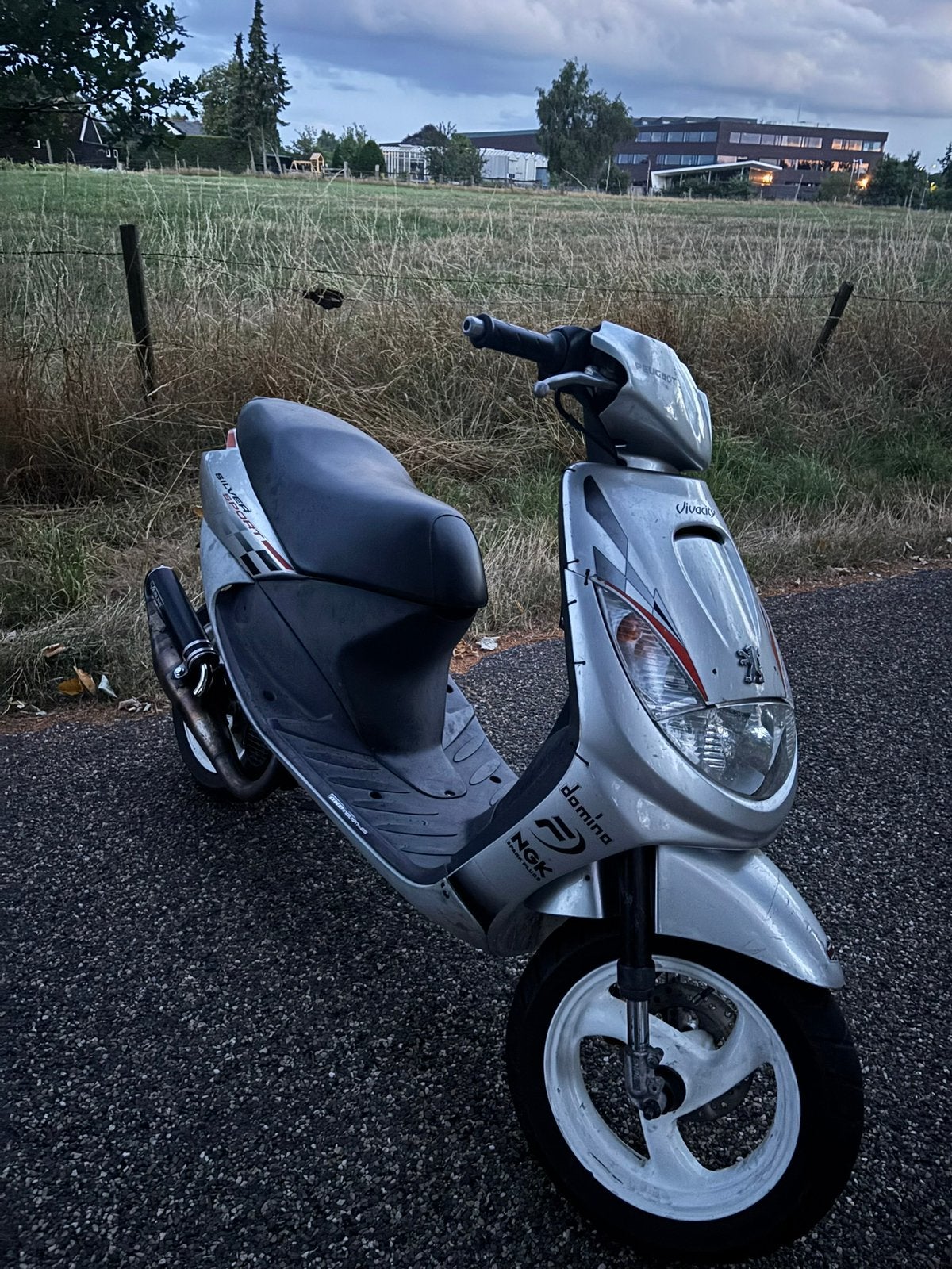 Peugeot vivacity 2t 70 cc brom, Ophalen, Tweetakt, Maximaal 45 km/u, Zo goed als nieuw
