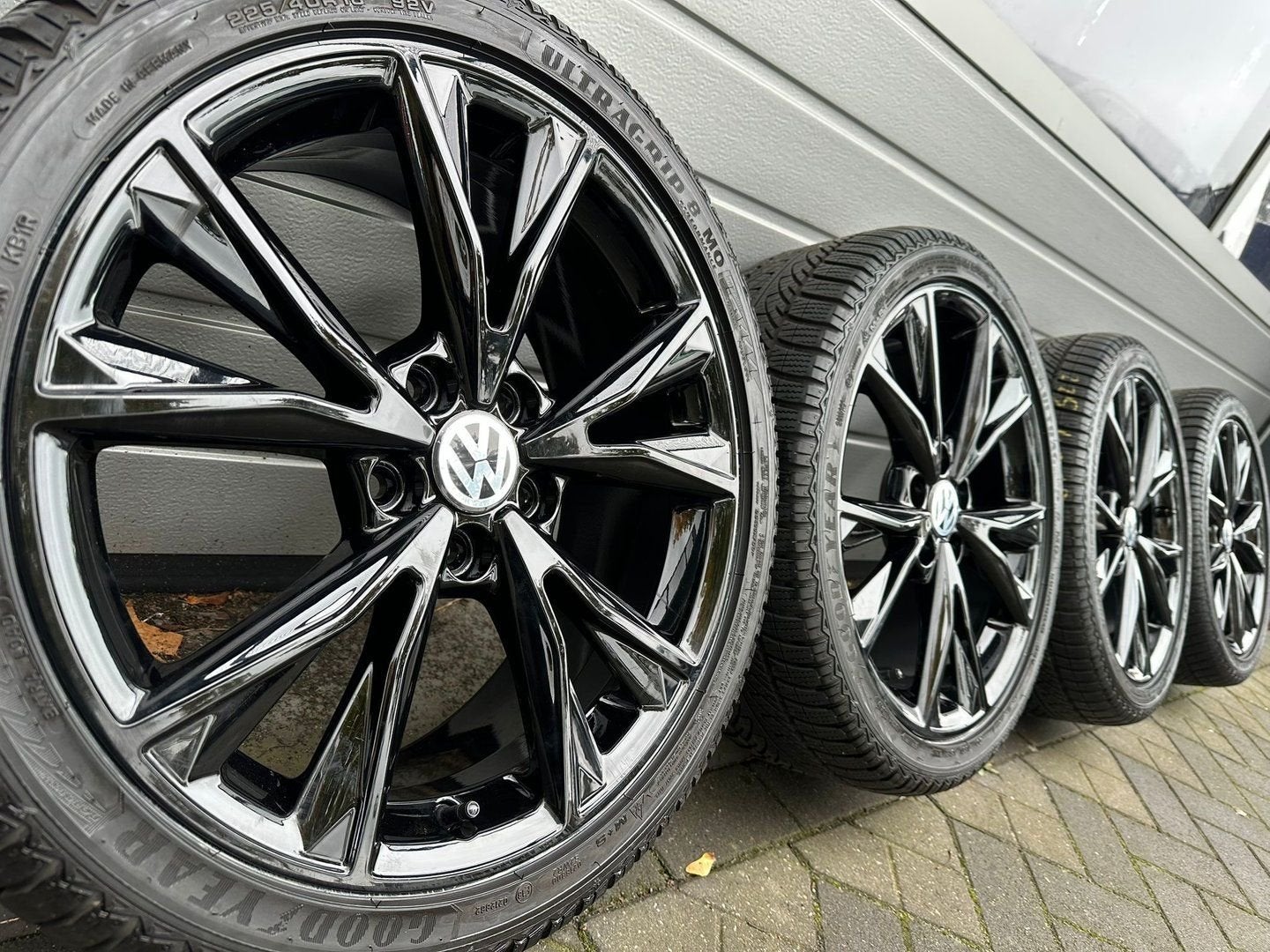 18 inc VW Golf 7 8 MK8 E-golf Touran Caddy Seat Leon velgen, Auto-onderdelen, Banden en Velgen, Banden en Velgen, Zomerbanden