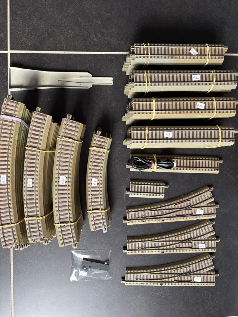 Roco partij rails met bedding, Hobby en Vrije tijd, Modeltreinen | H0, Gebruikt, Gelijkstroom, Verzenden, Rails