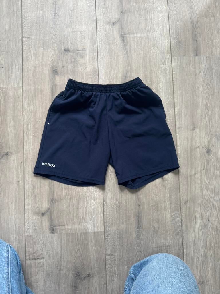 Decathlon korte sportbroek donker blauw maat 125/132 8 jaar, Kinderen en Baby's, Kinderkleding | Maat 128, Gebruikt, Jongen, Sport- of Zwemkleding