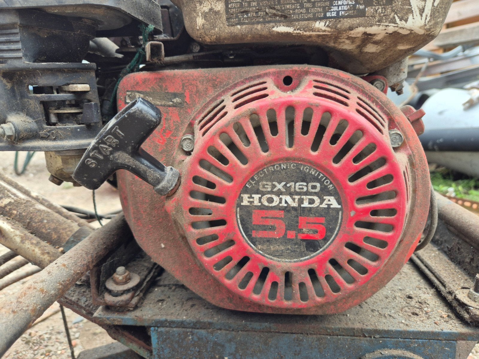 Beton vlinder, Ophalen, Benzinemotor