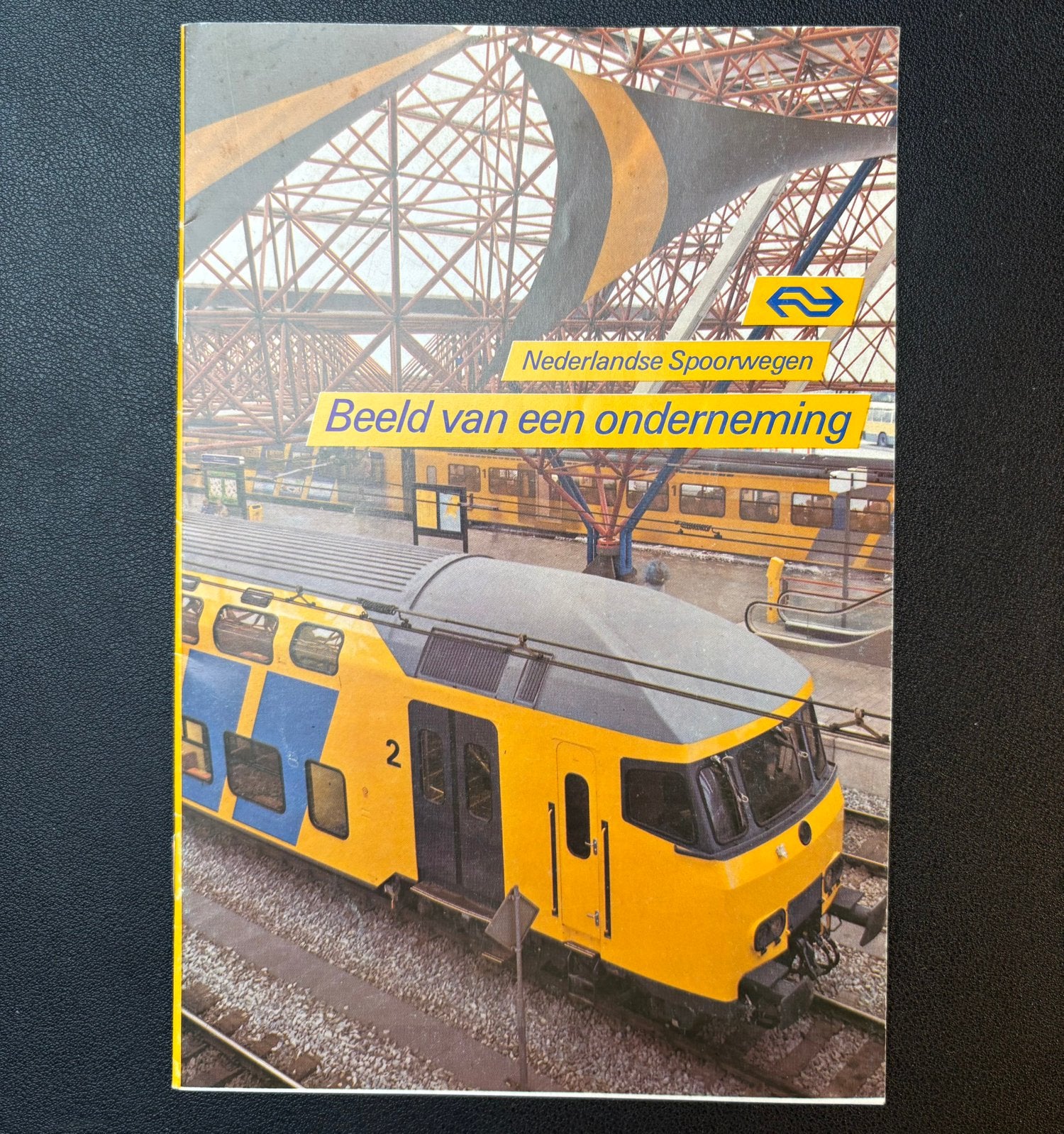 Brochure NS ‘Beeld van een onderneming’ (1987), Ophalen of Verzenden, Zo goed als nieuw, Trein, Boek of Tijdschrift