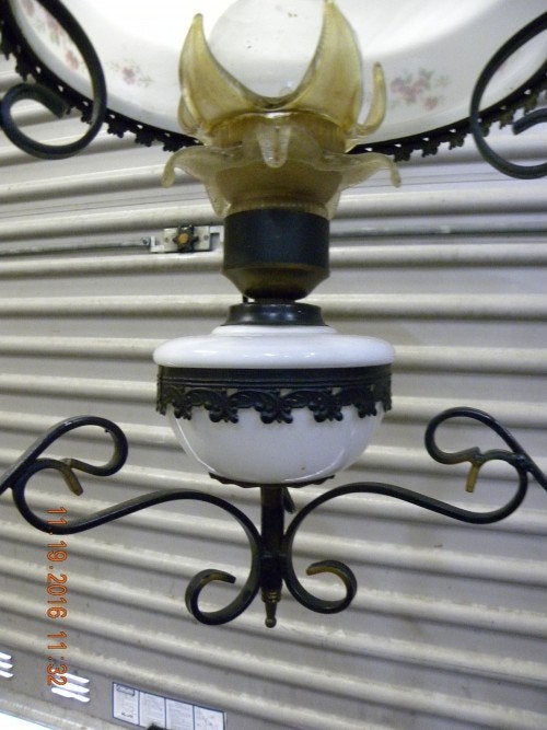 Hanglamp van smeedijzer met glazen kap voorzien van decorati, Ophalen of Verzenden, 'T Olde Gre-j, Info@toldegrej.nl, Endepoelstraat 20f Didam