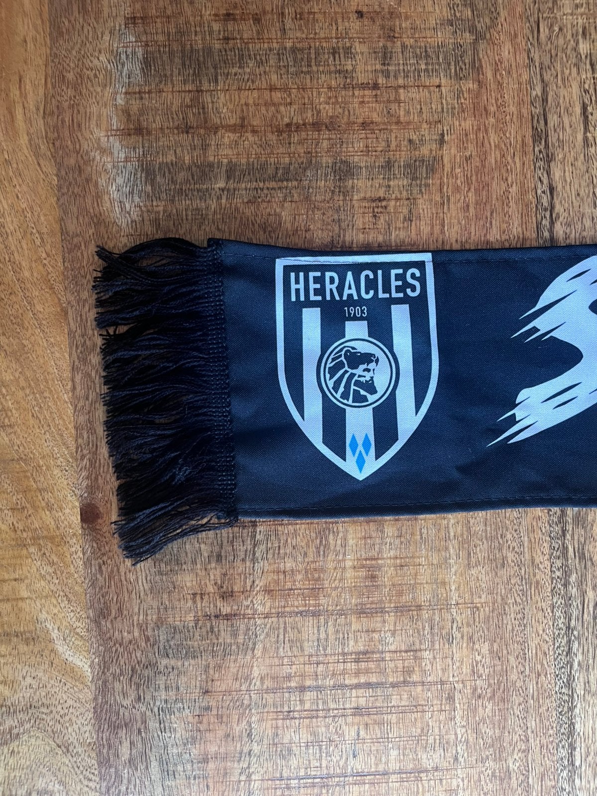 Heracles Almelo sjaal, Ophalen of Verzenden, Zo goed als nieuw, Overige maten, Sjaal