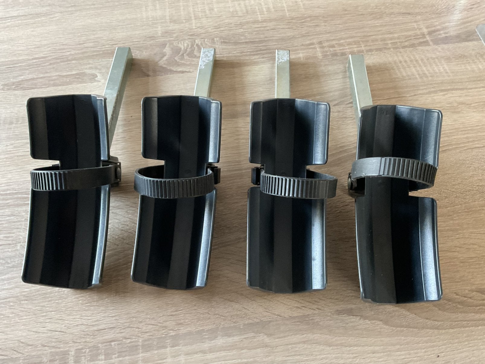 Extra brede wielgoot 8 cm - kunststof goot fietsendrager, Ophalen of Verzenden, Zo goed als nieuw, Fietsendrager-accessoire, Brede banden