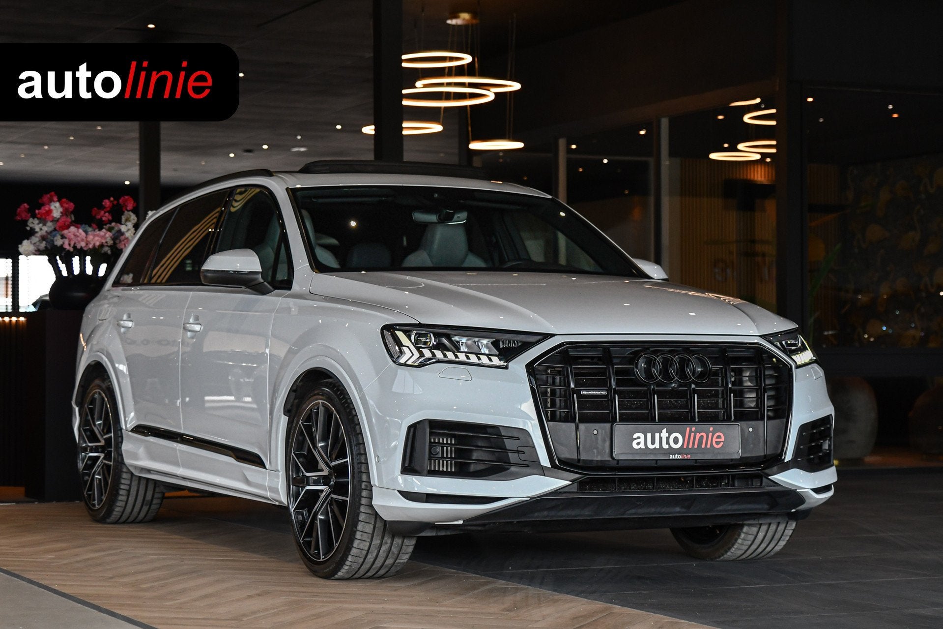 Audi Q7 55 TFSI e quattro S-Line, RS Stoelen, Pano, Luchtver, Automaat, Gebruikt, 2995 cc, Bedrijf