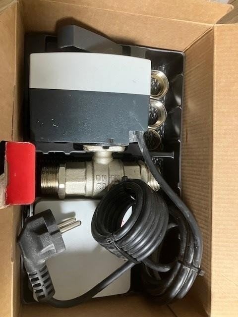 613. Danfoss AMZ112 082G5425 zoneafsluiter, Ophalen of Verzenden, Zo goed als nieuw
