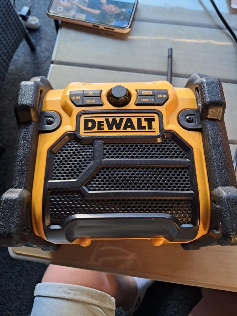 Dewalt DCR019-QW Bouwradio - Geen accu inbegrepen, Ophalen of Verzenden, Gebruikt, Bouwradio