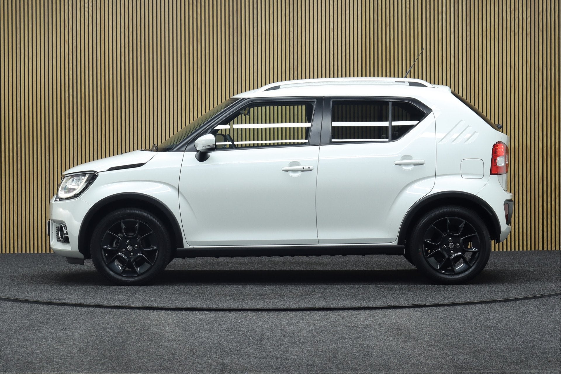 Suzuki Ignis 1.2 Automaat Stijl | Hoge Zit | Cruise-control, Auto's, Suzuki, Stof, Gebruikt, 4 cilinders, Wit