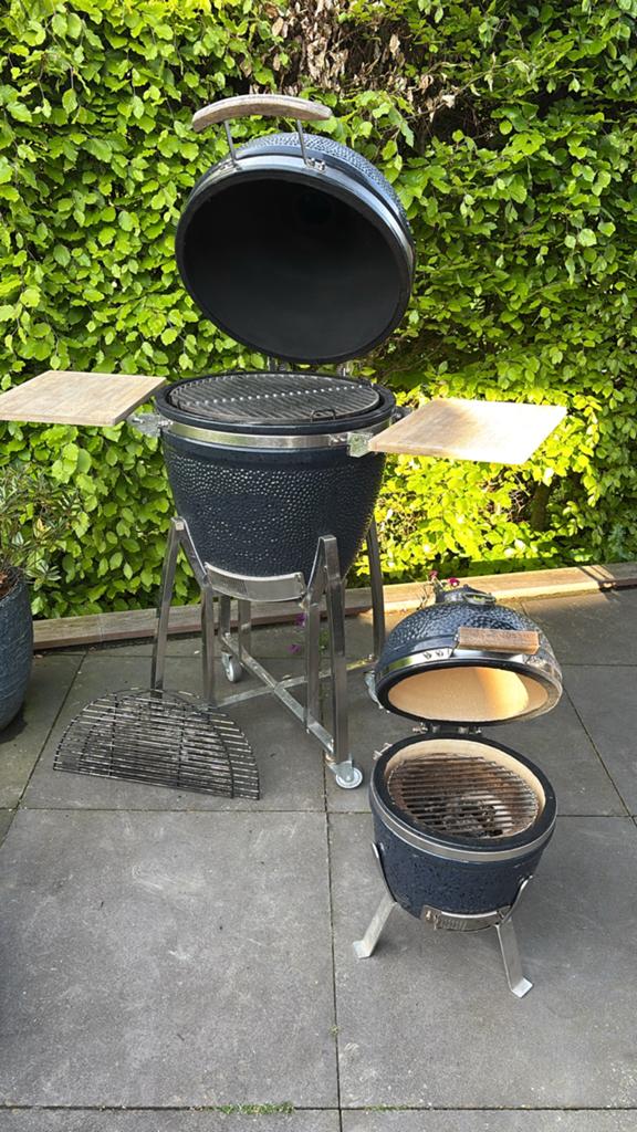 Takumi Kamado barbecue set: Large en Mini model, donkerblauw, Tuin en Terras, Ophalen, Gebruikt
