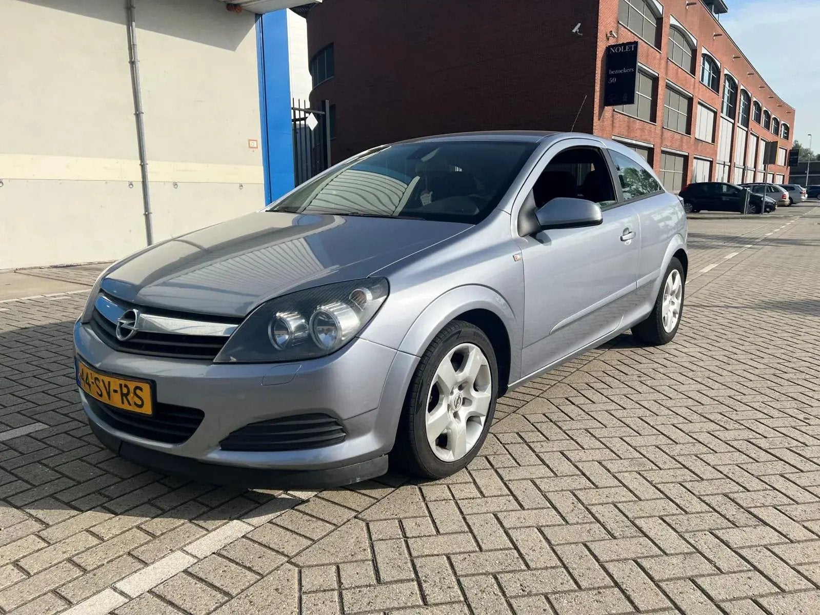 Opel Astra GTC 1.9 CDTi Executive, Auto's, Opel, Gebruikt, 680 kg, 4 cilinders, Bedrijf