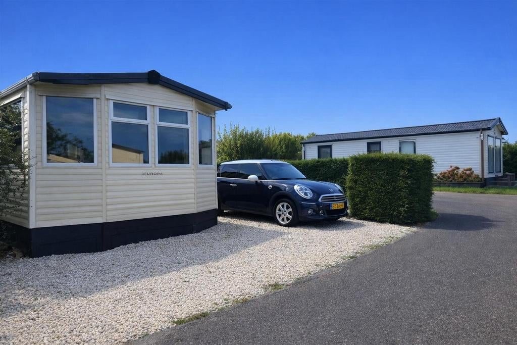 Gezellig chalet te koop!, Caravans en Kamperen, Stacaravans, tot en met 4, Ophalen of Verzenden