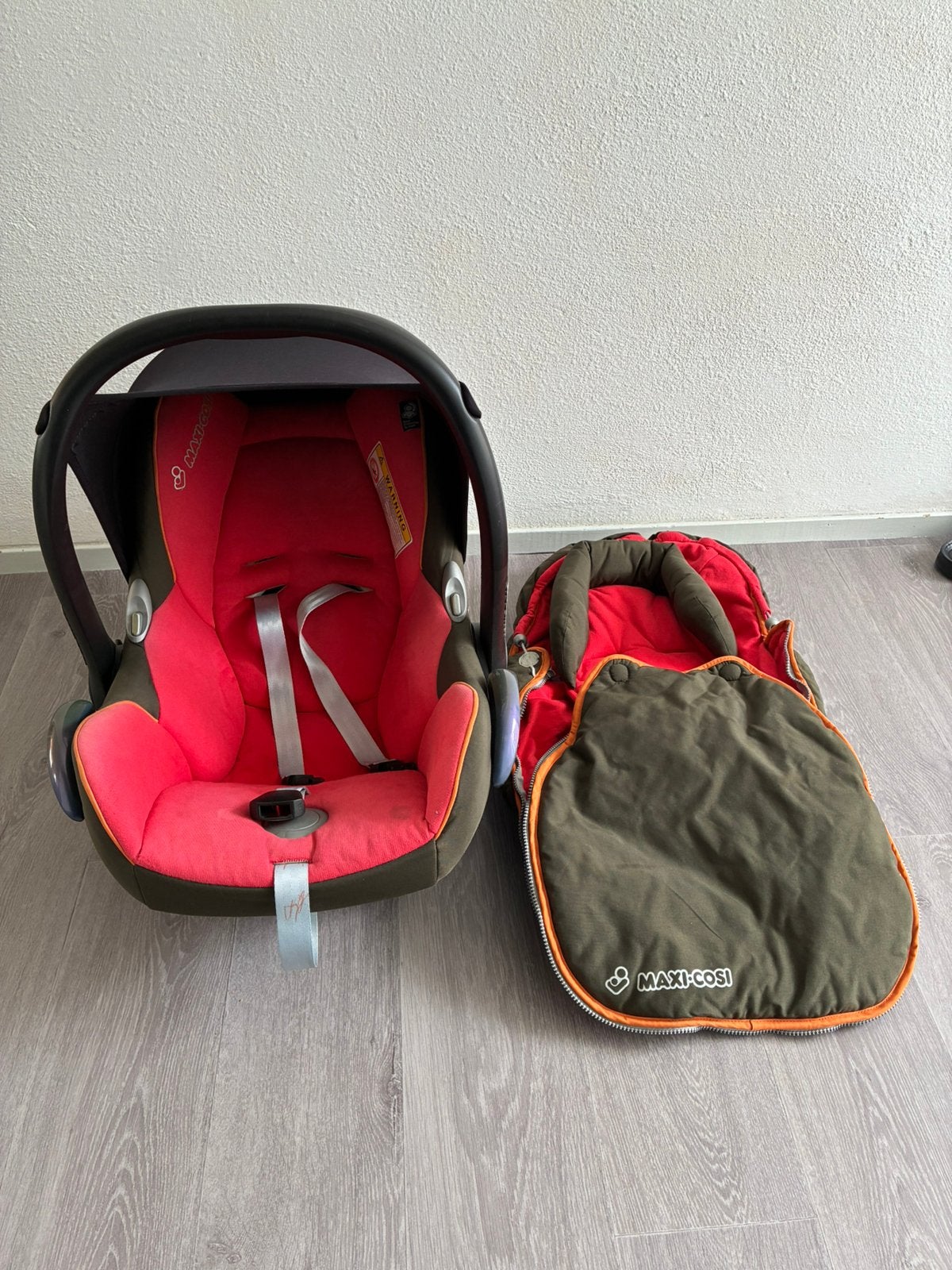Maxi cosi met winterzak, Ophalen, 0 t/m 13 kg, Maxi-Cosi, Gebruikt