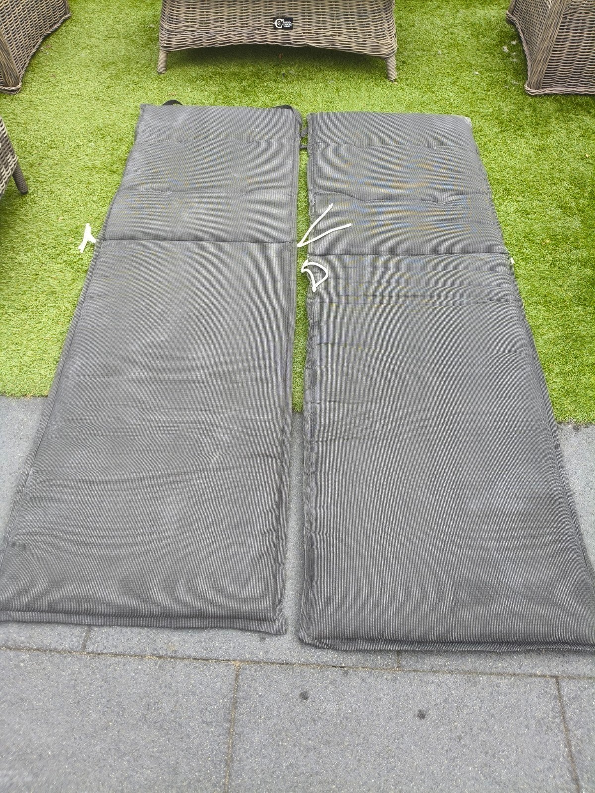kussen ligbed, Ophalen, Kunststof