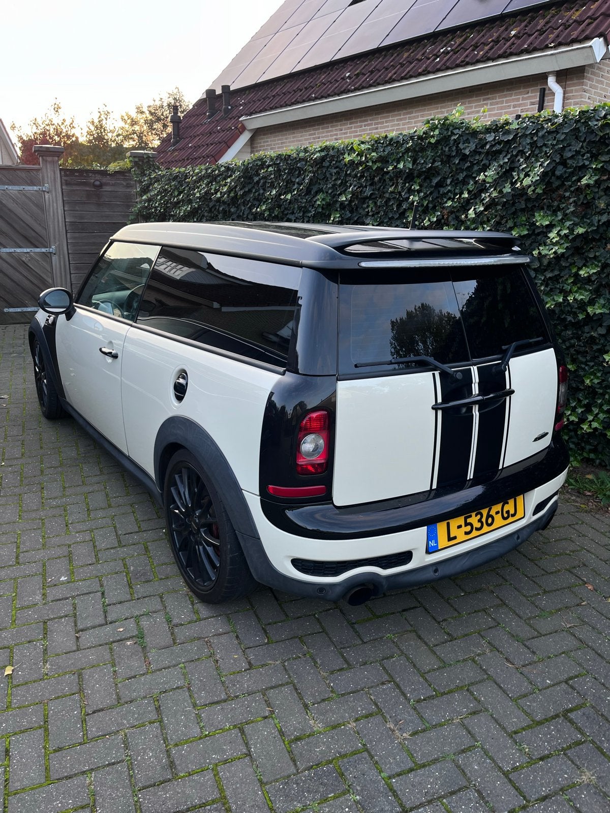 Mini Cooper JCW Clubman, Auto's, Voorwielaandrijving, Zwart, 4 cilinders, 4 stoelen